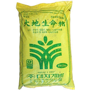 태흥 대지생명정-20kg  조경수 식재 이식용 부엽토_이미지