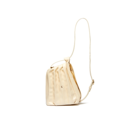 Lucky Pleats Pu kin Bag Tapioca