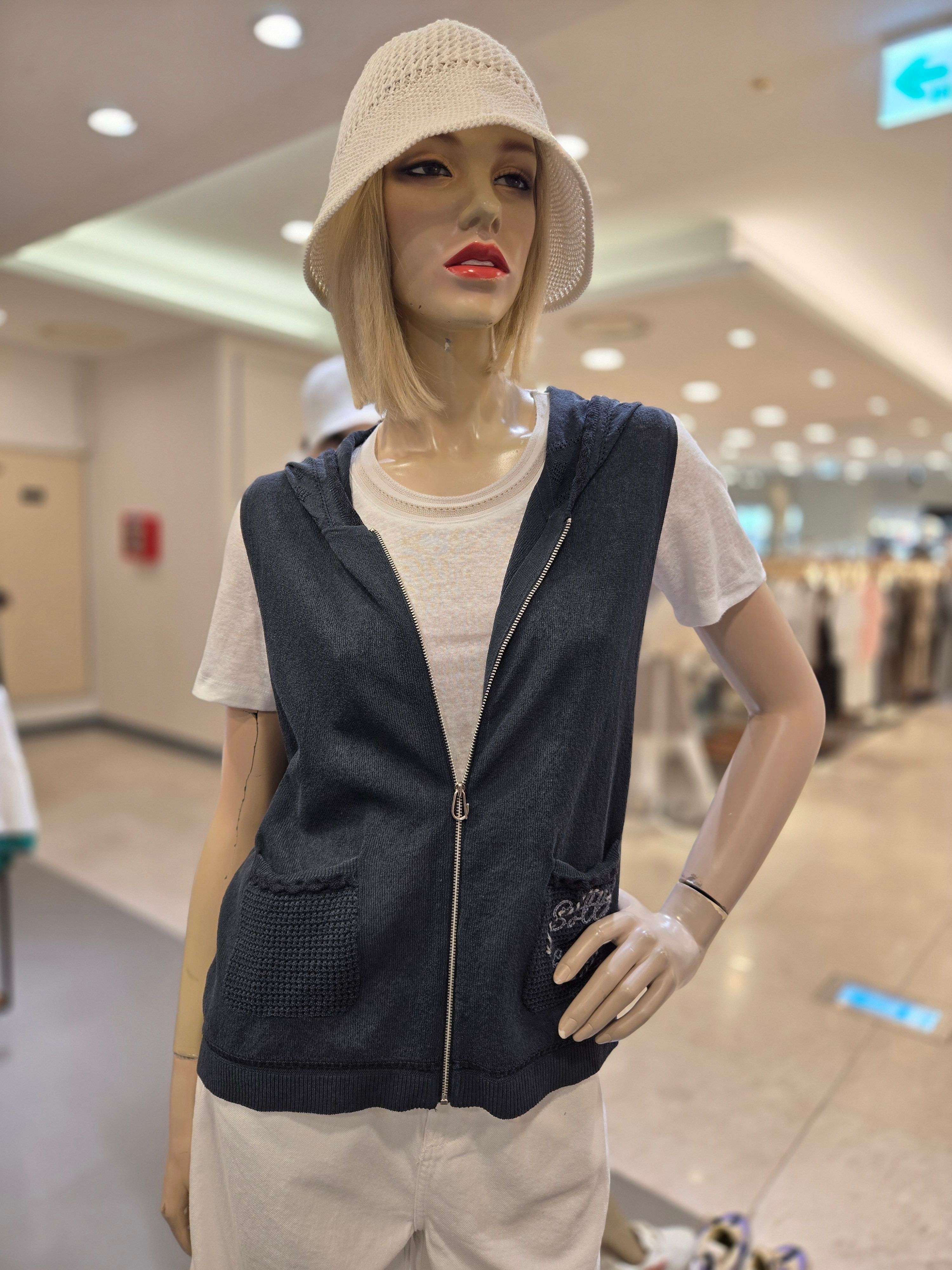 수량한정 메쉬 블록 자수 집업 베스트 BAKVA3-631-NY 2736217