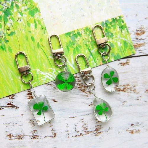 3D 행운 네잎클로버 키링 통통 아크릴 투명 참 압화 부적 레진 합격 선물 열쇠 S19356884