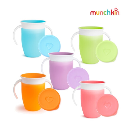 먼치킨 미라클 360도 손잡이컵 207ml이미지입니다. 누르면 해당 게시물로 새창이동합니다.