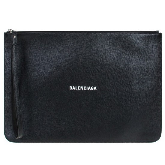 발렌시아가 로고 스트랩 클러치백 655604 1IZI3 1090이미지입니다. 누르면 해당 게시물로 새창이동합니다.