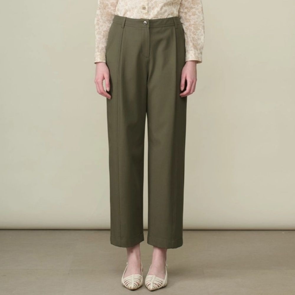  BCBG 여성 백밴딩 원턱 절개라인 팬츠 B6F8P33245