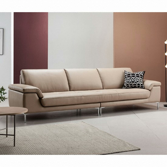 ���ڸ� ���� õ������ ���� 4�ο�