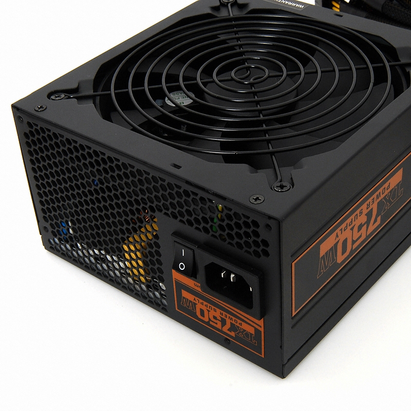 CORSAIR TX750W