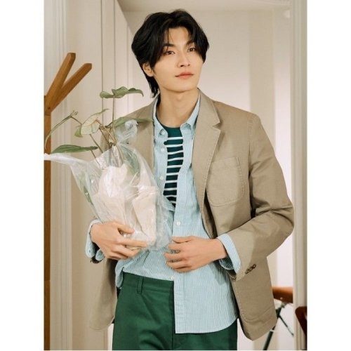 빈폴 남성 시어서커 스트라이프 셔츠 그린_BC5364C18M 100505이미지입니다. 누르면 해당 게시물로 새창이동합니다.