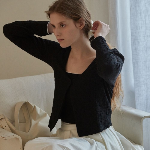�Ľ��� �����Ǽ� U-neck crinkle cardigan set Black BETP009BK