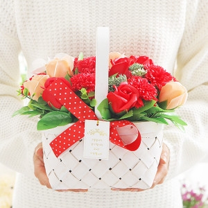 화이트직사각카네이션바구니 레드