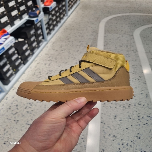 아디다스 키즈 슈퍼스타 트렉 겨울 방한 부츠 IG4317 5G1126763_이미지