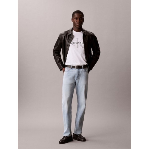 Ķ��Ŭ������ ������ ��Ʈ����Ʈ�� 37.5 �� 4RF764G-WII