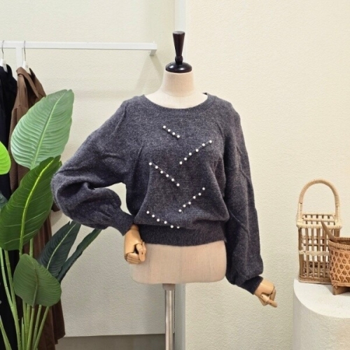 포커스 사선 진주 라운드 니트 FW5K3KT32493