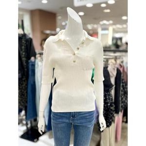 트리아나 소고 세이브존01 브이넥 카라 골지 니트 티셔츠 AK2TA10 S32946313_이미지