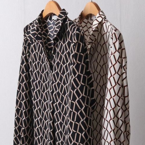  시드마켓 랭크 카라 블라우스 202I081S 빅사이