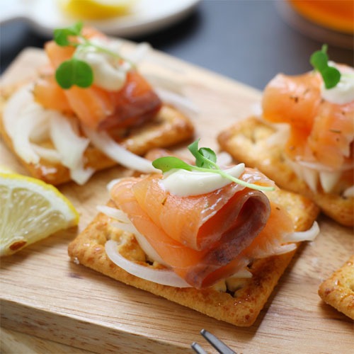 연어미식회 로즈마리 훈제연어 슬라이스 200g