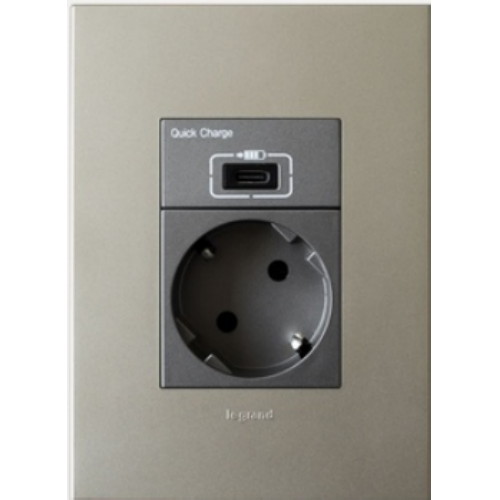 ���׶��ڸ��� ���׿� 1�� USB ��CŸ�� �ܼ�Ʈ ������