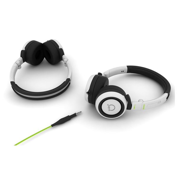 AKG Q460