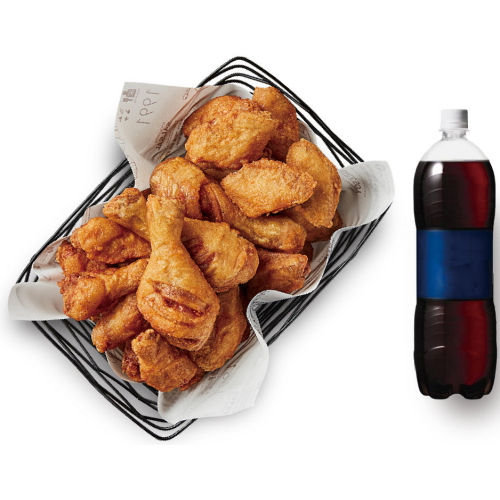 교촌치킨 교촌치킨 교촌콤보+콜라1.25L이미지입니다. 누르면 해당 게시물로 새창이동합니다.
