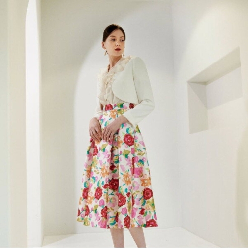 미니멈 절개라인 플레어 스커트 MYAAWS2210MX _IC_이미지