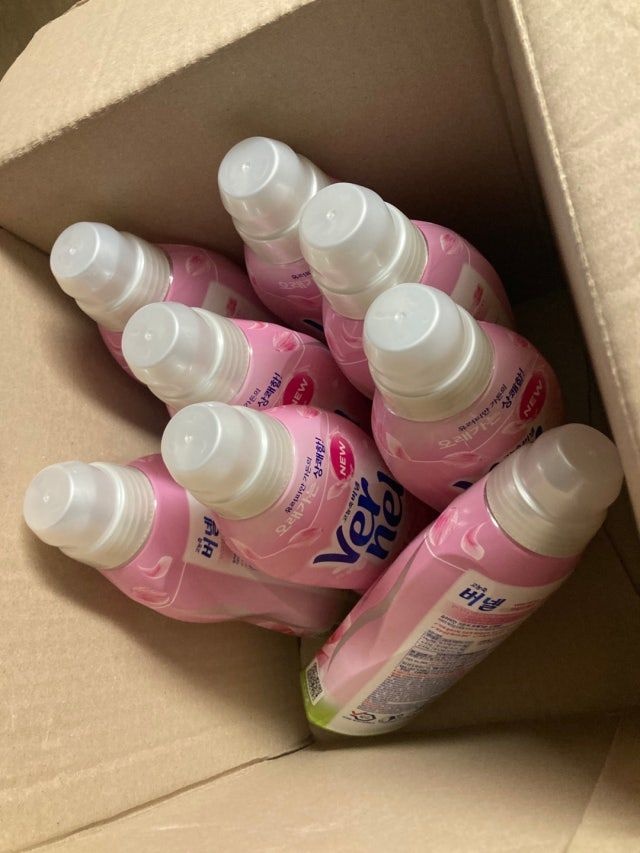 헨켈 고농축 섬유유연제 버넬 와일드로즈 900ml (8개)_이미지