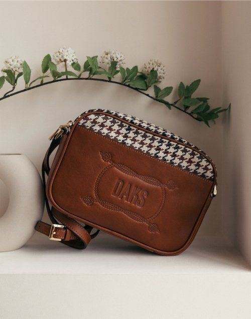 닥스 WOMENS ACCESSORIES 하운드투스 브라운 가죽배색 하운드투스체크 자카드 크로스백 DCBA4E661W2 26057.._이미지