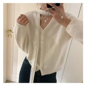 예쎄 레이스 초커장식 V넥 니트 가디건 S5SCD012A_이미지