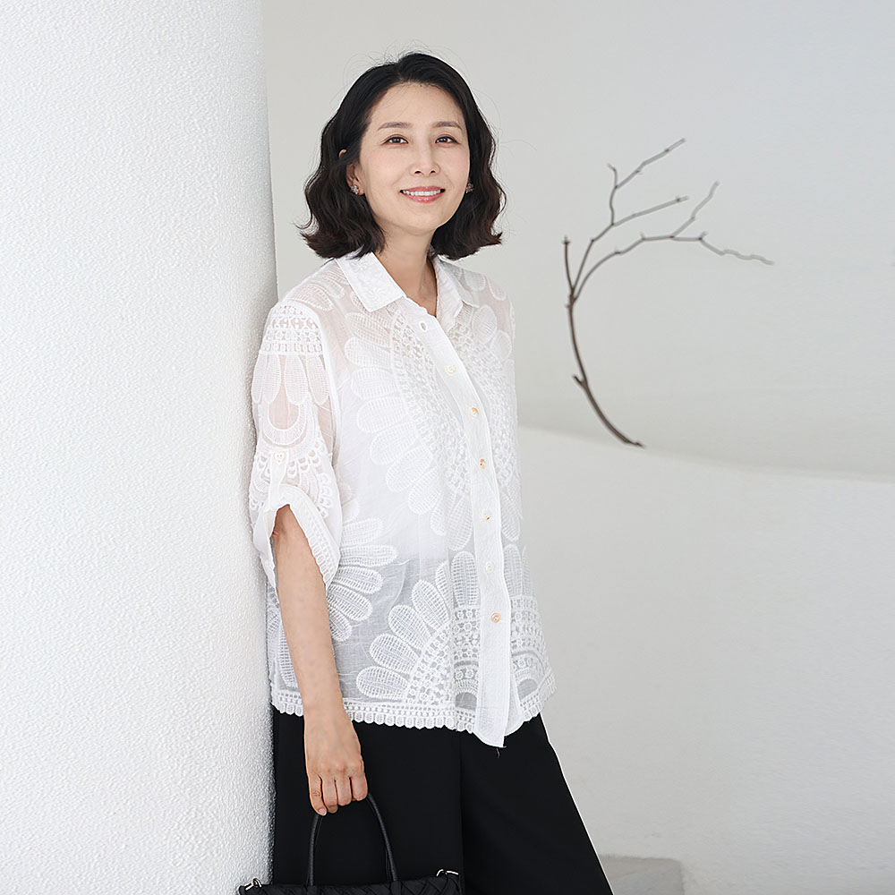 J31818 해바라기 자수 아사면 셔츠 60대 엄마옷