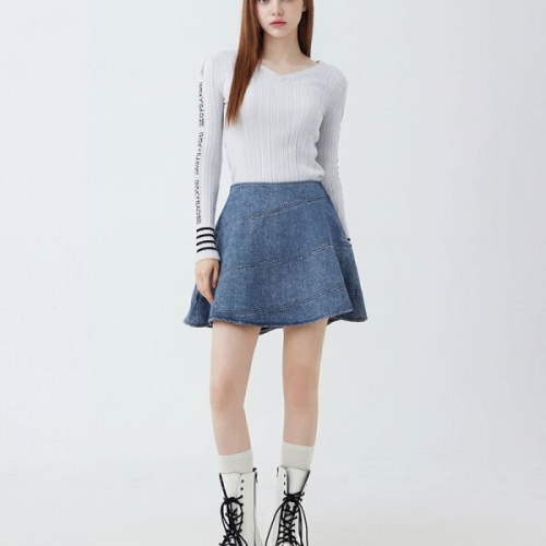 에고이스트 사선절개 데님 스커트 ES1DS260