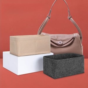 에르메스 Lindy 26 30 34 백인백 이너백 파우치-블랙 lindy26이미지입니다. 누르면 해당 게시물로 새창이동합니다.