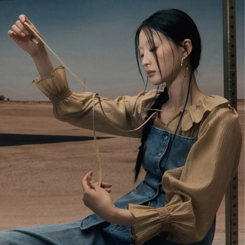 미쏘 리본 프릴 여성 블라우스 MIWBLE917C 95 Beige_이미지