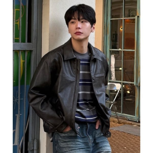 마인드브릿지 워싱 레더 집업 트러커 MZJP6152이미지입니다. 누르면 해당 게시물로 새창이동합니다.