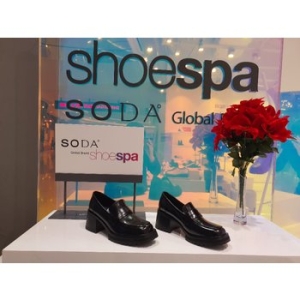 슈스파 스타필드 고양 여성 로퍼 CLS557KA10