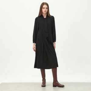 아이디룩 키이스(KEITH) 타이 디테일 플리츠 롱 원피스 KE25A1FRD8599