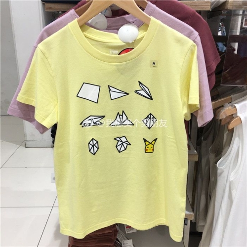 유니클로 여성 UT 포켓몬 피카츄 팻딩 체인지링 티셔츠 430597 430598 424792_이미지