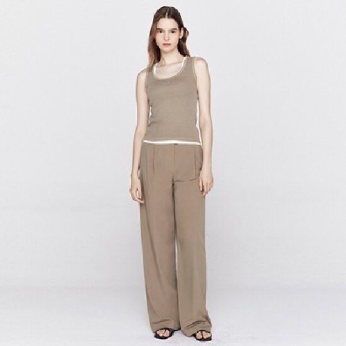 지오다노 여성 가을 원턱 플리츠 백밴딩 와이드핏 스판 슬랙스 415927