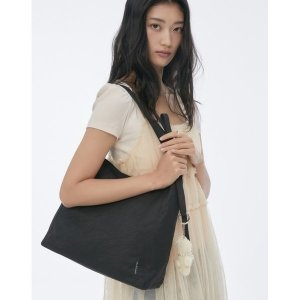 LF 질스튜어트 JABA5E200 보우백 블랙 나일론 리본 포인트 빅 숄더백_이미지