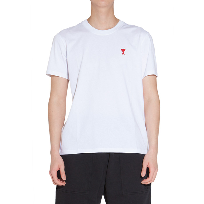 AMI 드 꾀흐 스몰 하트 로고 반팔티 BFUTS035 724 100이미지입니다. 누르면 해당 게시물로 새창이동합니다.