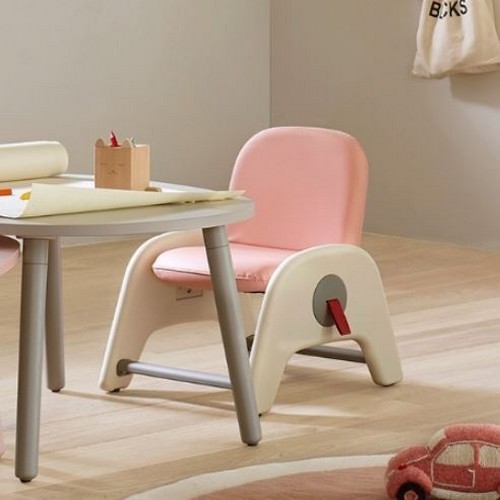 일룸 아띠 아이 의자이미지입니다. 누르면 해당 게시물로 새창이동합니다.