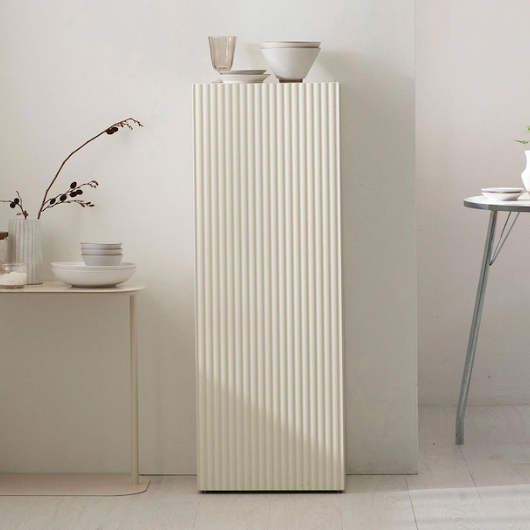 루시엔 템바보드 높은 거실장 수납장 400