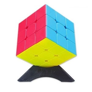 �ֵ鷣�� �ε巯�� �ߵ��ư��� ȸ���� ���� ť�� 3X3 333 ����