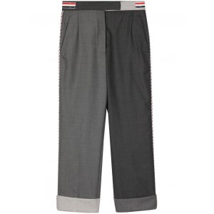 톰브라운 앵글드 포켓 트라우저 FTC489F 00626 025이미지입니다. 누르면 해당 게시물로 새창이동합니다.