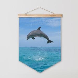 꾸밈 pr165-우드페넌트_60CmX79Cm_행운의돌고래
