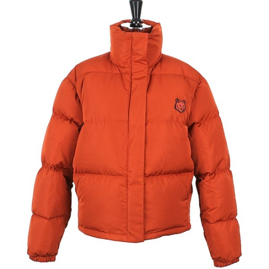 메종키츠네 토널 폭스 헤드 패치 크롭 패딩 LW02207WQ4016 P898이미지입니다. 누르면 해당 게시물로 새창이동합니다.