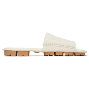 보테가베네타 블랙 쇼어 샌들 796653 V3XP0 1000이미지입니다. 누르면 해당 게시물로 새창이동합니다.