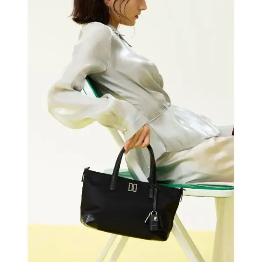 닥스 WOMENS ACCESSORIES 블랙 크로커 소가죽 배색 나일론 토트백 S DCBA6E050BKDCBA6E050BK 10..