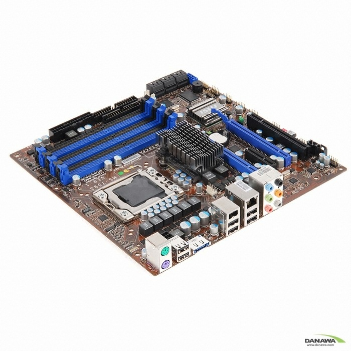 MSI X58M + COOL2 �����ڽ�