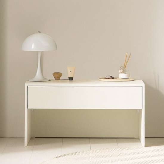 BIF보루네오 트리움 좌식 콘솔 서랍 화장대 800이미지입니다. 누르면 해당 게시물로 새창이동합니다.