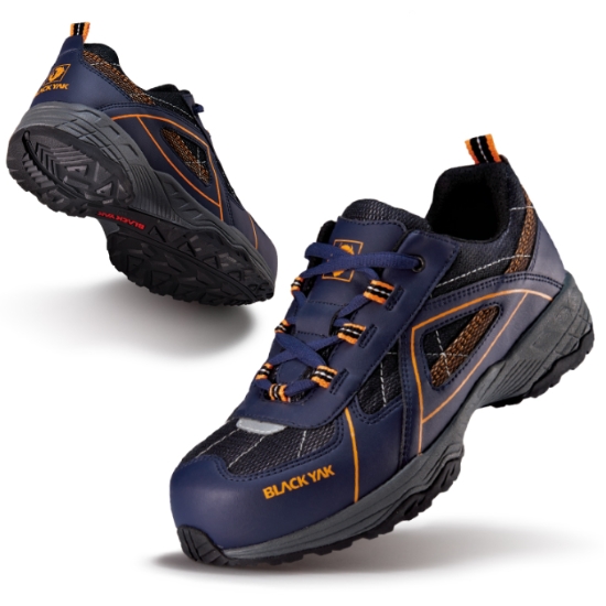 블랙야크 안전화 YAK-40이미지입니다. 누르면 해당 게시물로 새창이동합니다.