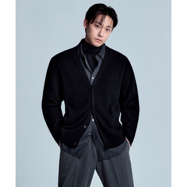 무신사 무신사 스탠다드 이도현 PICK 빅토리아 울 미니멀 리브드 브이 넥 가디건 블랙 399025