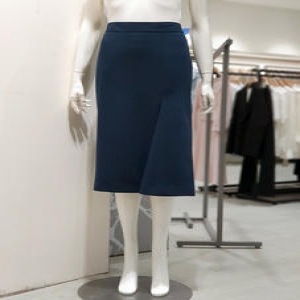 린컴퍼니 KL BY LYNN 사선 슬릿 H 라인 스커트 KWSKPD4400