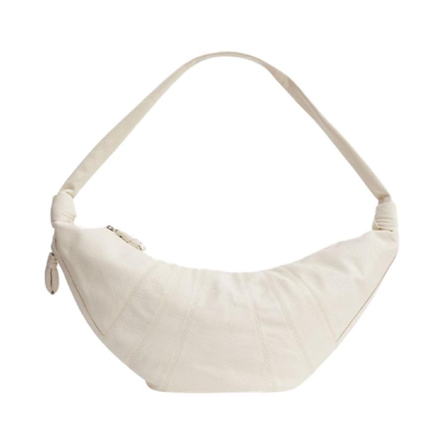 르메르 소프트 그레인드 레더 라지 크루아상 백 초크 BG0000-LL0018-001